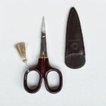 Cohana-Small Scissors with Lacquered Handles (Tamenuri)