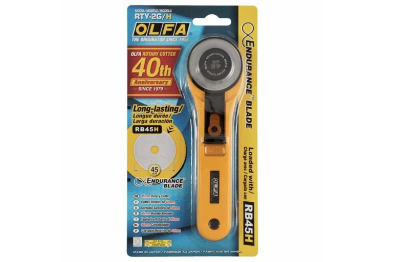 OLFA RTY-2/G cutter with Endurance blade packaging