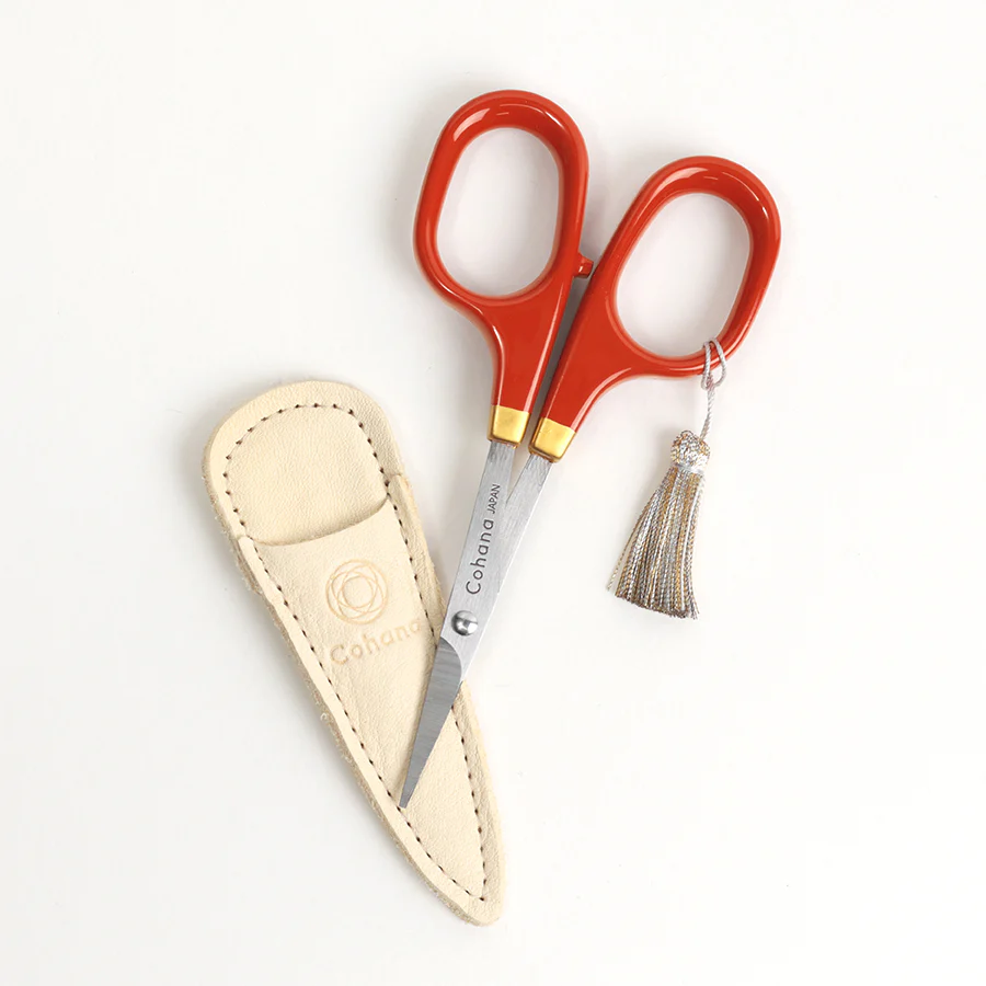 Cohana-Small Scissors with Lacquered Handles (Ginshu) - Limited Edition