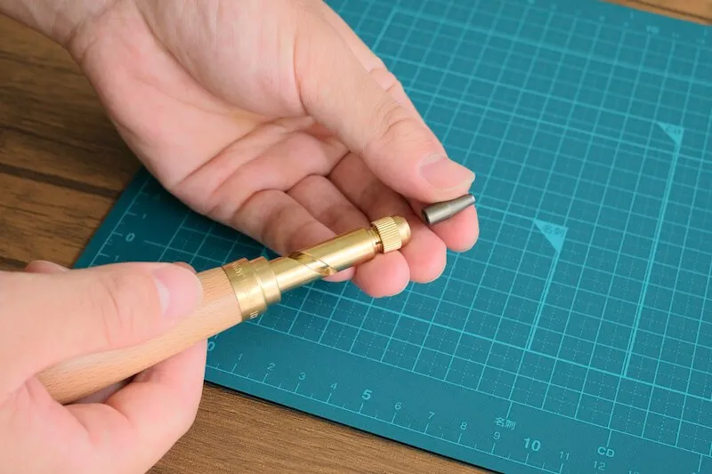 Attaching a blade to the Nonaka Screw Punch